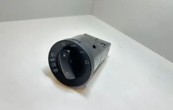 Audi A4 S4 B7 8E 8H Light switch 8E0941531D