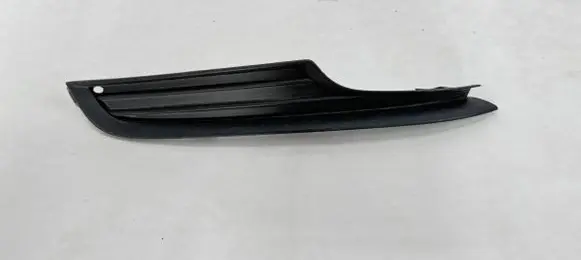 Volkswagen Golf VII Front bumper lower grill 5G0853666