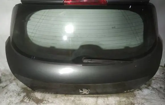 Peugeot 308 Tailgate/trunk/boot lid PILKAS