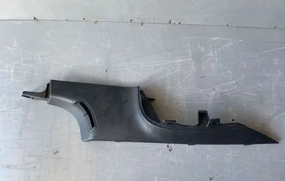 Tesla Model 3 (C) pillar trim 108628500F