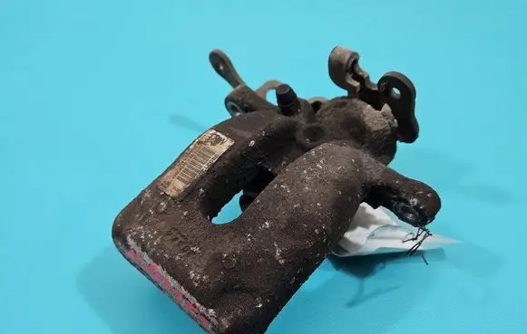 Rear brake caliper