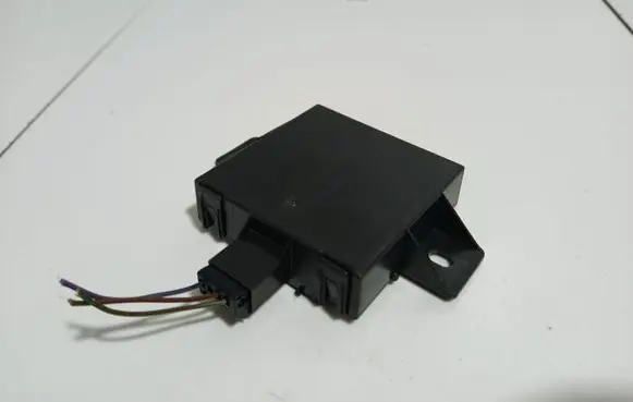 Audi A3 S3 8P Alarm control unit/module 1K0907719C 28024256 19800EB11EG