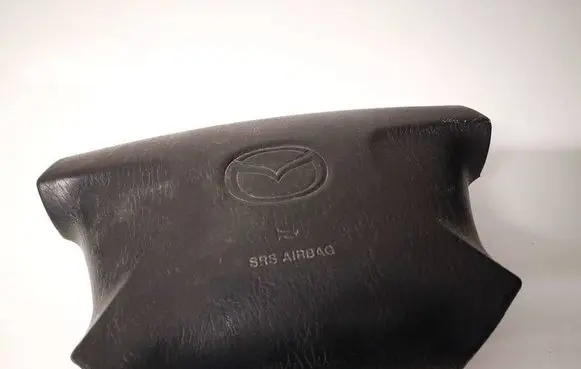Mazda 626 Steering wheel airbag ge4t57k00
