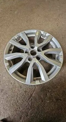 Nissan X-Trail T32 R17 alloy rim N737018