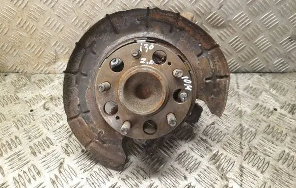 Hyundai i30 Rear wheel hub