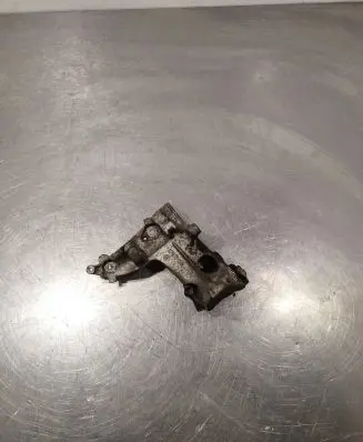 Peugeot 308 SW Generator/alternator bracket 9685991680