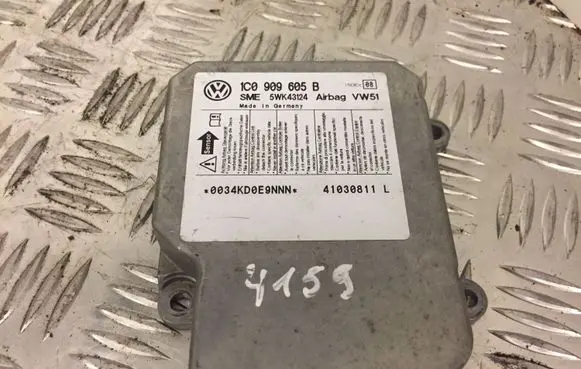 Volkswagen PASSAT B5.5 Airbag control unit/module 1C0909605B 4159