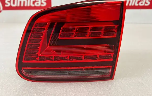 Volkswagen Tiguan Tailgate rear/tail lights 5N0945308A 2SA01171604