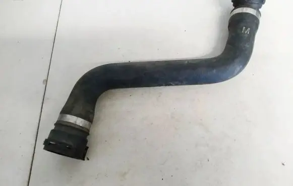 BMW 5 GT F07 Engine coolant pipe/hose 7789742