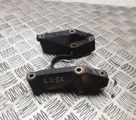 Ford Focus Power steering pump mounting bracket 98MF3C631AC