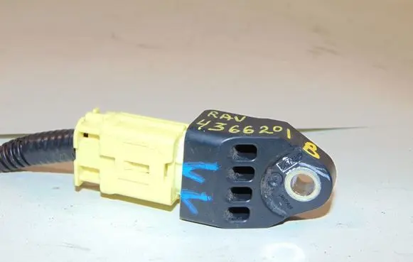 Toyota RAV 4 (XA30) Airbag deployment crash/impact sensor 8983142010 702461DWX