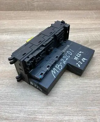 Mercedes-Benz E W210 Fuse module 0225455332 309872
