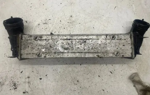 BMW X1 E84 Intercooler radiator 7798788 3296399