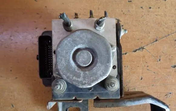 Nissan Micra ABS Pump 476603HN5A