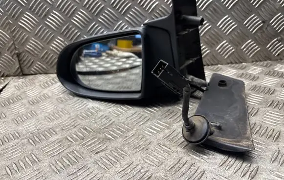 Opel Zafira A Front door electric wing mirror 12939