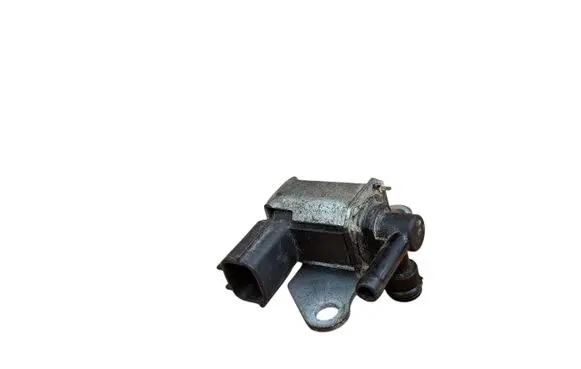 Nissan Qashqai Vacuum valve K5T46695