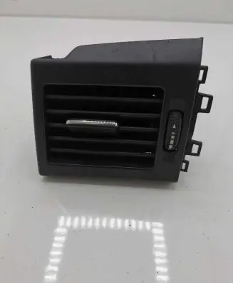 Mercedes-Benz GLK (X204) Dash center air vent grill A2048305354