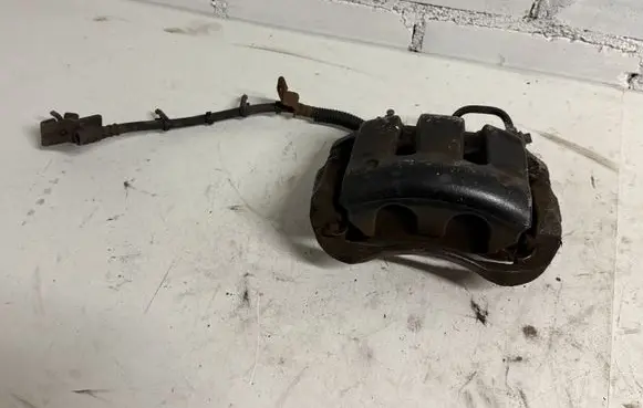 Ford Mustang V Front brake caliper