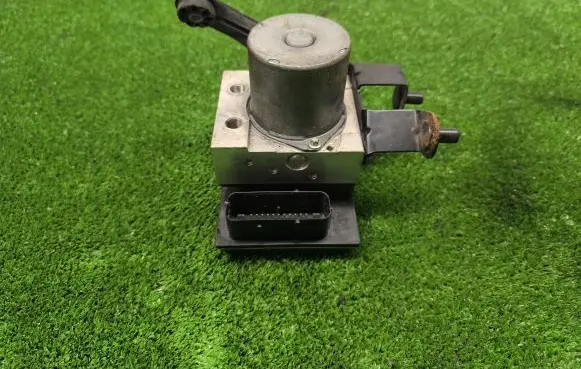 BMW 5 E60 E61 ABS Pump 676970701