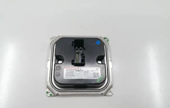Nissan Juke II F16 Light module LCM 260558992E