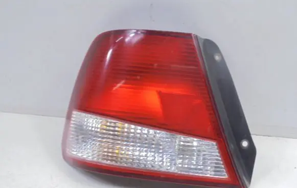 Hyundai Accent Rear/tail lights 92401-252