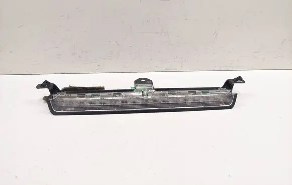 Volvo V70 Third/center stoplight 8658948