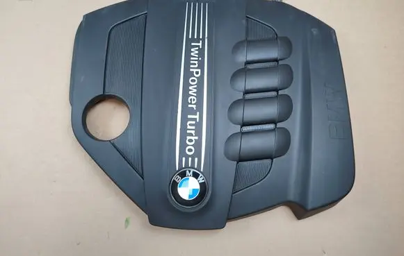 BMW X1 E84 Engine cover (trim) 14389710 8510364