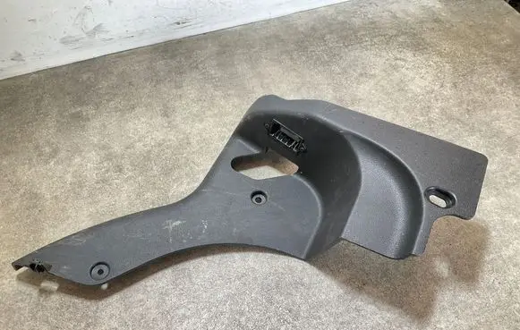 Mercedes-Benz Sprinter W907 W910 Front sill trim cover A9076880000