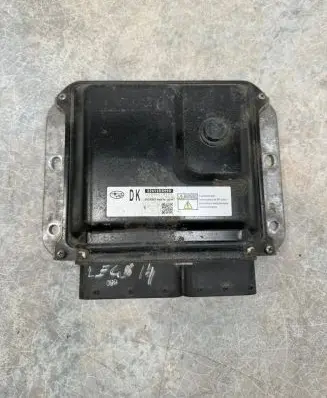 Subaru Legacy Engine control unit/module 22611BB990 2757004380