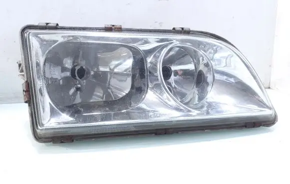 Volvo S40, V40 Headlight/headlamp 7731109R
