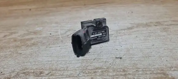 Volvo V70 Air pressure sensor 0261230090
