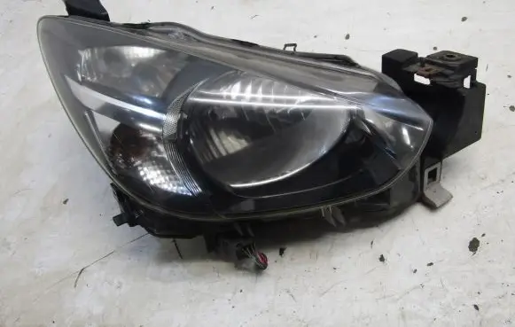 Mazda 2 Headlight/headlamp