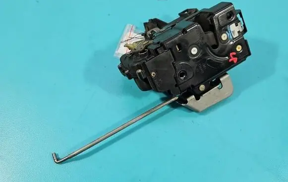 Audi A4 S4 B6 8E 8H Front door lock 4B1837015G IMPRK1585103