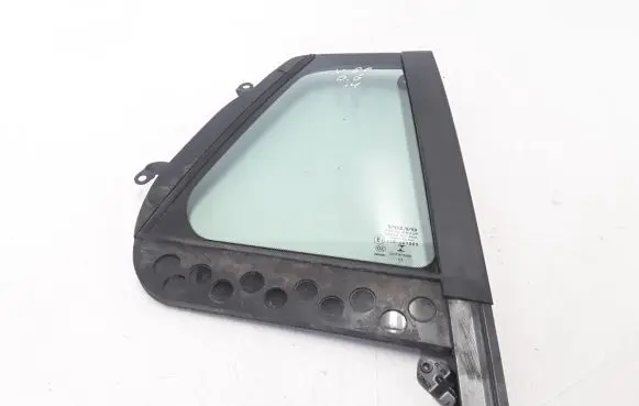 Volvo V60 Rear vent window glass 31385451
