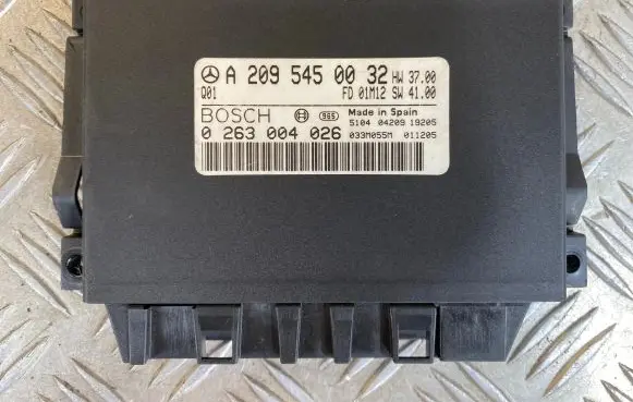 Mercedes-Benz C W203 Parking PDC control unit/module A2095450032 0263004026 033M055M