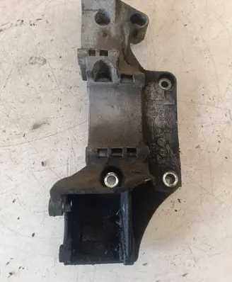 Volkswagen Sharan Generator/alternator bracket R045903143C