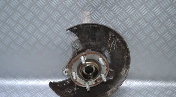 Opel Insignia A Front wheel hub spindle knuckle