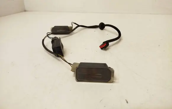 Jaguar XF X250 Number plate light E12075