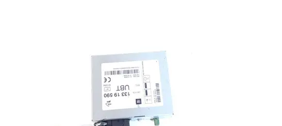 Opel Insignia A Antenna control unit 13319590