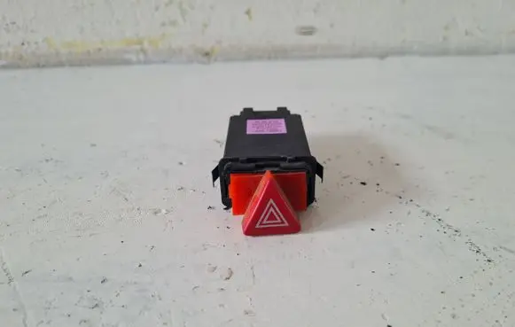 Audi A6 S6 C5 4B Hazard light switch 4B0941509K