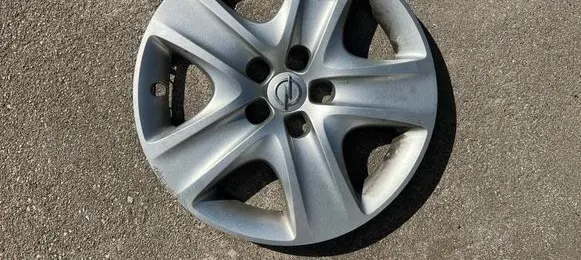 Opel Zafira C R17 wheel hub/cap/trim 13267806