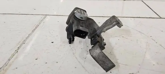 Volkswagen Touran II Turbo solenoid valve 1K0906283A
