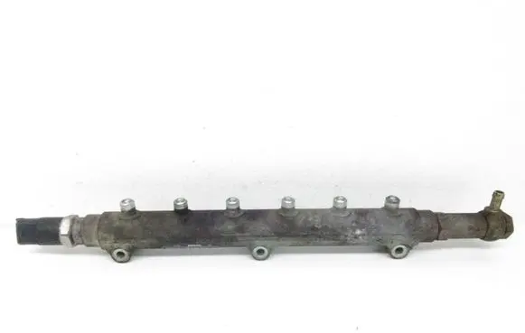 Volvo S60 Fuel main line pipe 8658252 0445215010