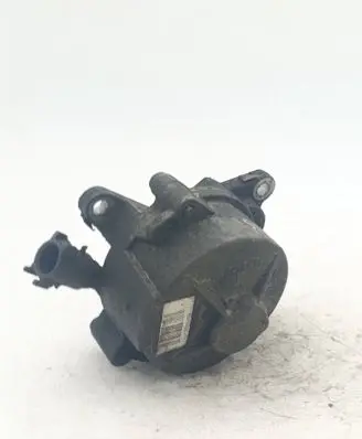 Renault Master III Vacuum pump 8200902378