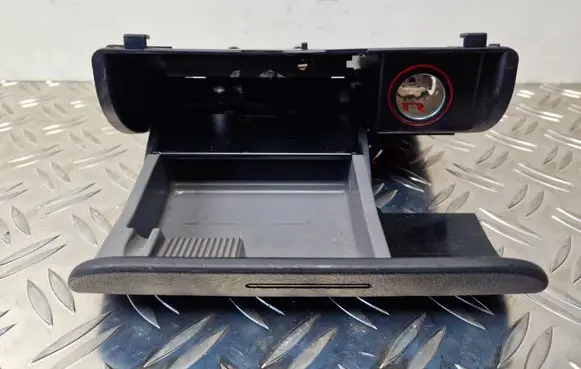 Ashtray (front)