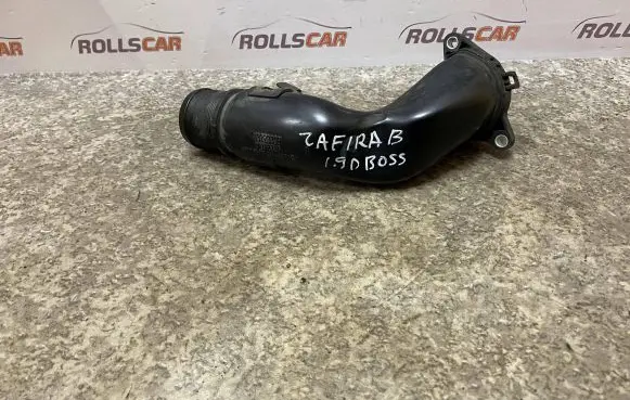 Opel Zafira B Intercooler hose/pipe 13223398