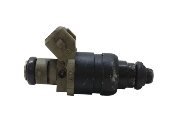 Audi A6 S6 C5 4B Fuel injector 078133551M