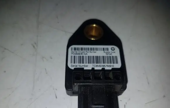 Chrysler Sebring (JS) Airbag deployment crash/impact sensor P04896061AA