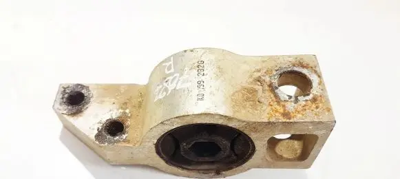 Volkswagen Caddy Front wishbone bush 1k0199232g