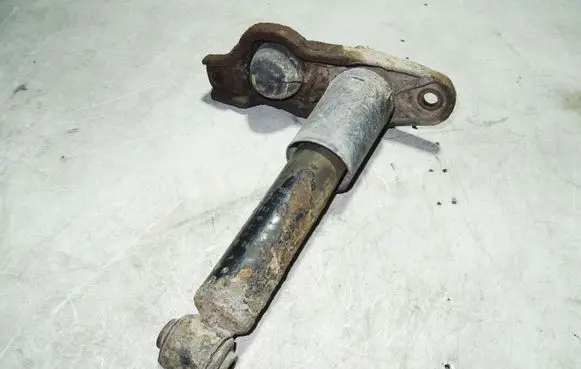 Volkswagen Multivan T4 Front shock absorber/damper 7D0413031